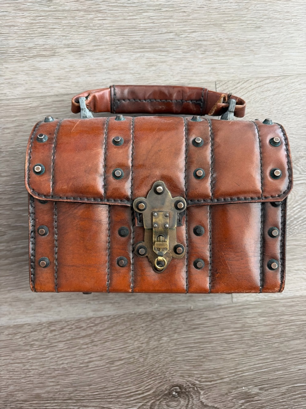 Vintage genuine leather Studded‎ Leather Box Bag in Warm Cognac